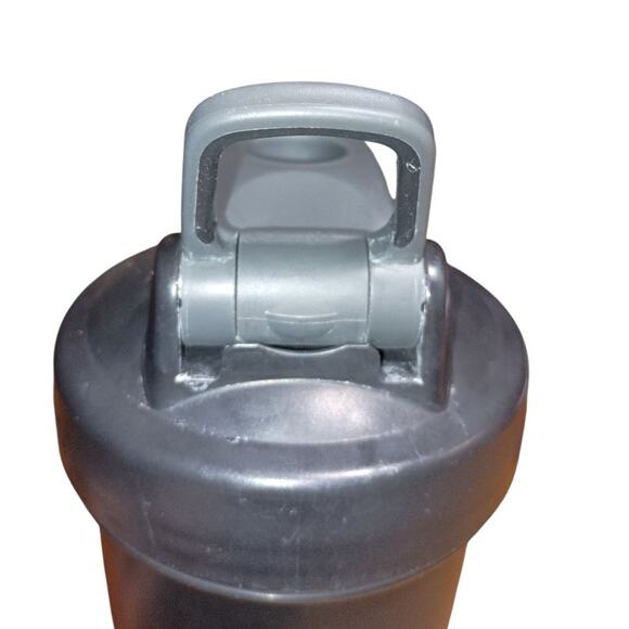 Blender Bottle Classic Plastic Shaker Bottle Tumbler With Loop Top 28oz - Picture 5 of 9